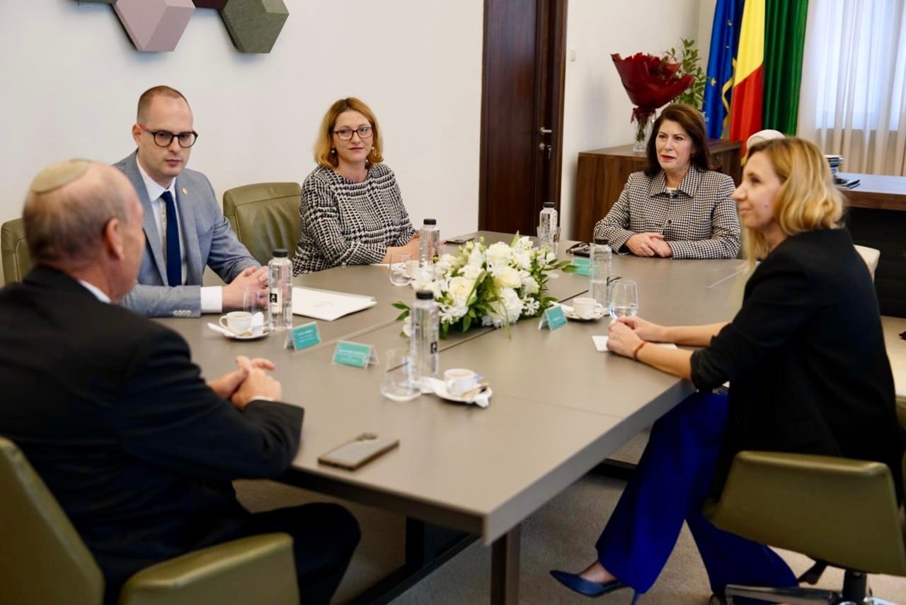 Thumbnail 10