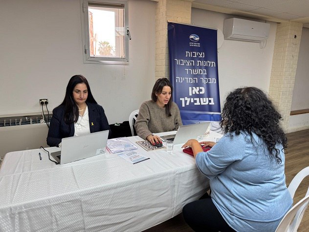 Ombudsman's Office staff serving residents displaced from their homes during the Iron Swords War