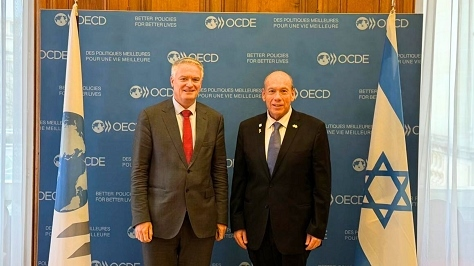 המבקר אנגלמן ומזכ"ל ה-OECD מתיאס קורמן