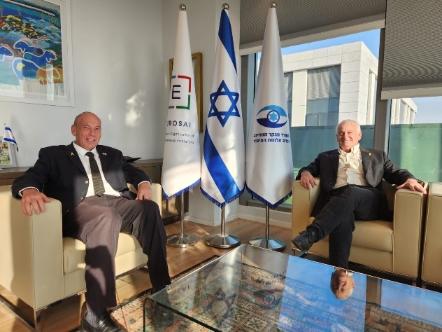 המבקר אנגלמן ויו"ר הוועדה שוסטר בפגישתם