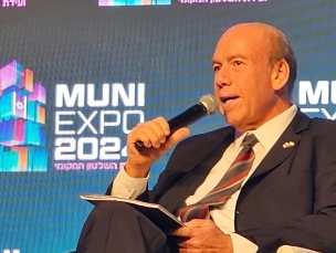 המבקר אנגלמן בוועידת השלטון המקומי מוניאקספו