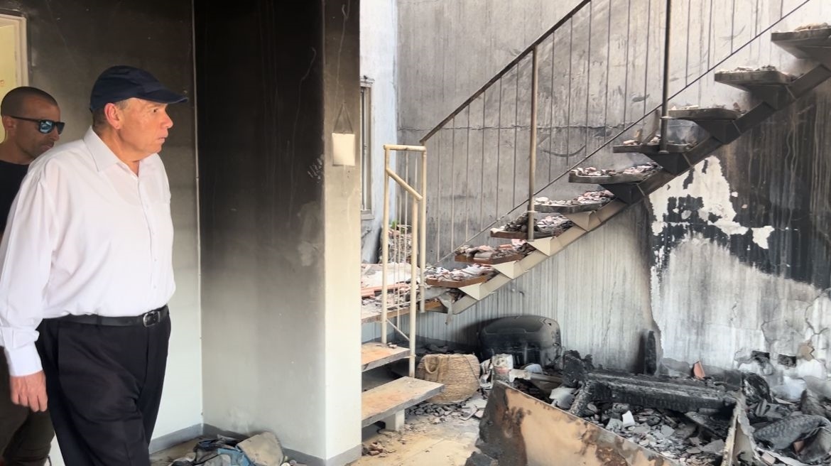 "ביקורת המדינה רואה לנגד עיניה את מי שקולם נדם". המבקר אנגלמן בבארי